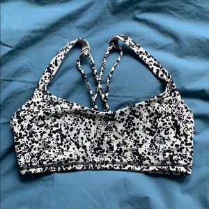 Lululemon Free To Be Bra
